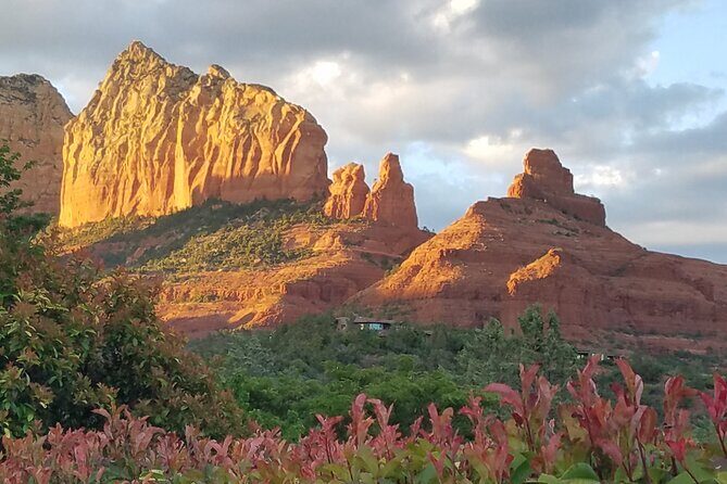 Private Tour of Four National Monuments in Arizona from Sedona - Stop 3: Cameron Trading Post lunch and optional tribal artwork browsing
