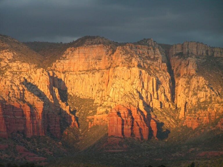 Sedona: PRIVATE Pavement 2-Hour Highlights Jeep Tour - Cathedral Rock first: why this stop sets the tone